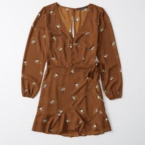 Abercrombie ruffle hem tie front dress